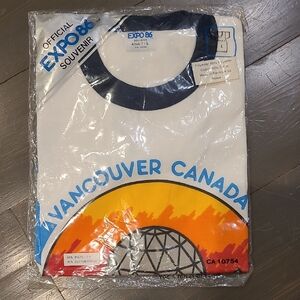 Official Expo 86 Souvenir Tshirt. Adult Size L